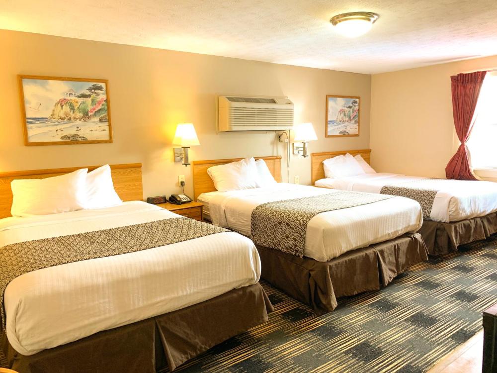 Triple Room interior